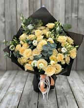 Букет цветов из:  Розы и Лизиантусы #REPLACE_PRED# Принцевке