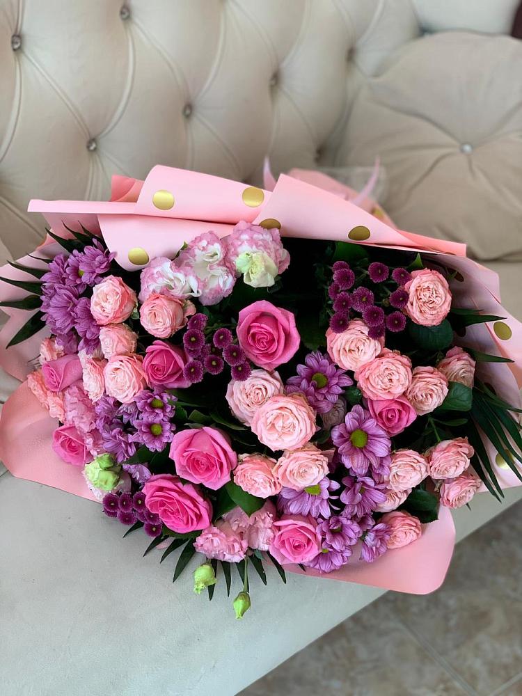 Букет цветов из: Хризантемы, Розы и Лизиантусы в Принцевке