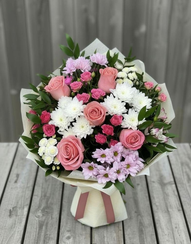 Букет цветов из: Альстромерии, Гвоздики, Розы и Хризантемы в Принцевке