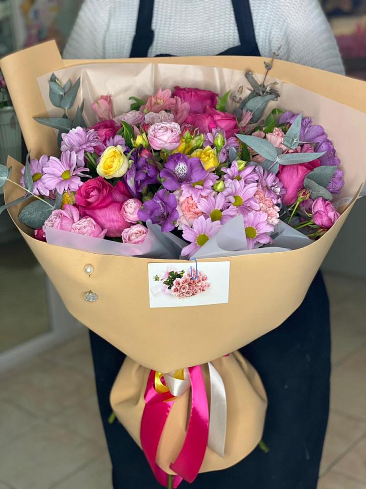 Букет цветов из: Хризантемы, Гвоздики и Альстромерии в Принцевке