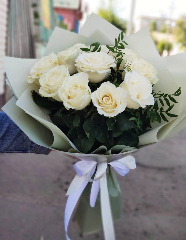 Букет Белые розы Проуд в Принцевке