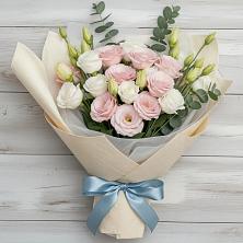 Букет цветов из:  Лизиантусы в Принцевке