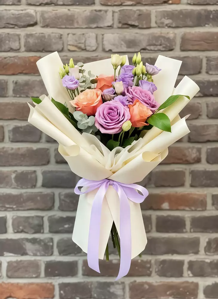 Букет цветов из: Лизиантусы и Розы в Принцевке