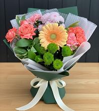 Букет цветов из:  Гвоздики, Розы, Герберы и Хризантемы в Принцевке