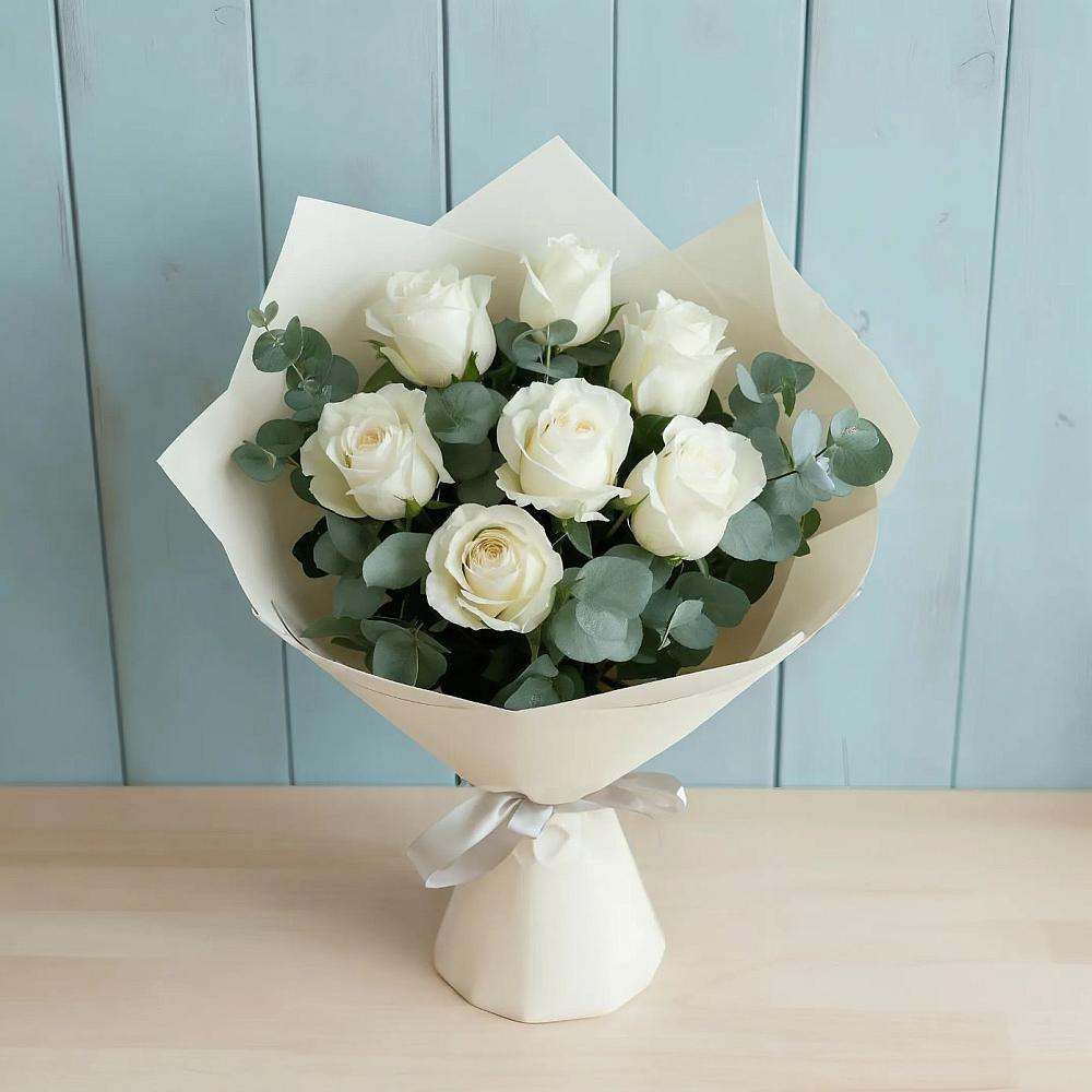 Букет Белые розы в Эвкалипте в Принцевке
