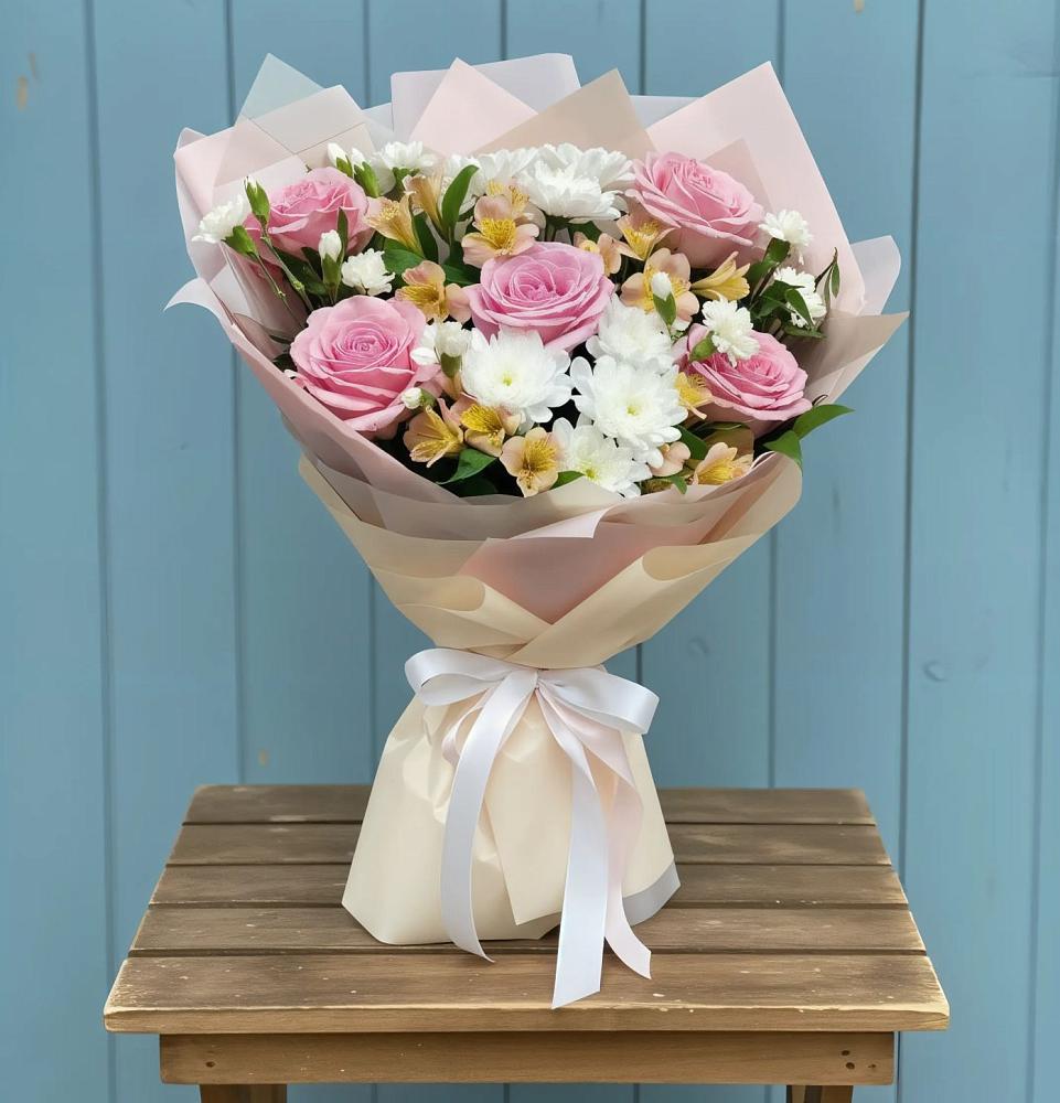 Букет цветов из: Гвоздики, Орхидеи и Розы в Принцевке