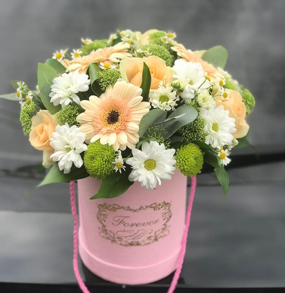 Цветочная композиция из Розы, Герберы и Хризантемы в шляпной коробке в Принцевке