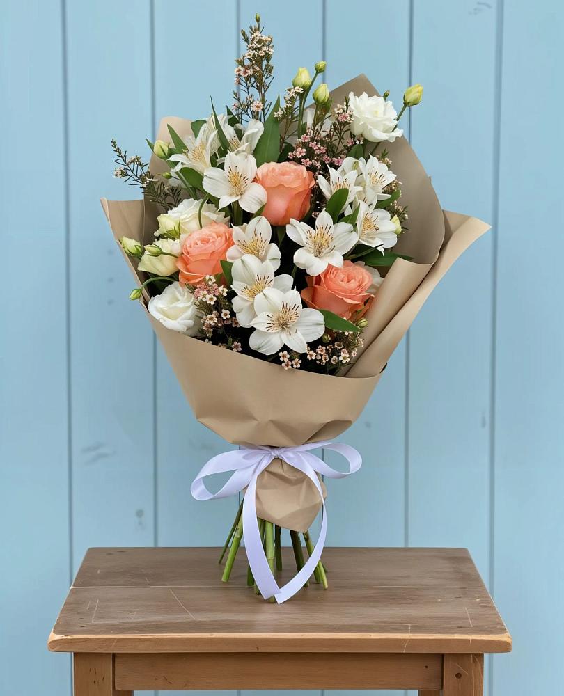Букет цветов из: Альстромерии, Лизиантусы, Розы и Хризантемы в Принцевке
