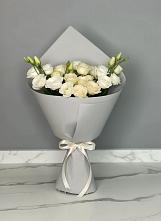 Букет цветов из:  Розы и Лизиантусы в Принцевке